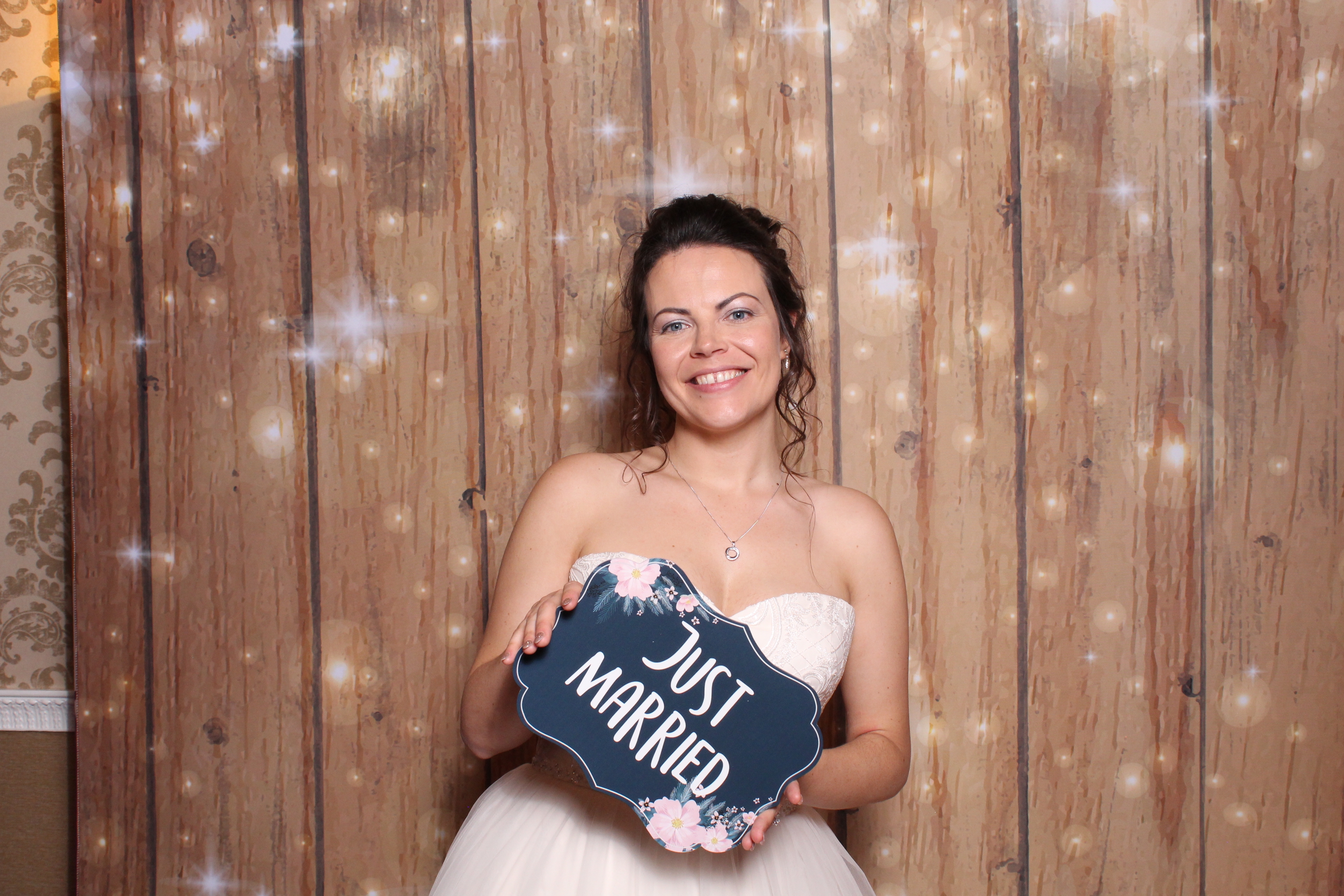 Mr & Mrs Sewell  | View more photos from the event at gallery.magicimages.uk/u/MagicImages/Mr-Mrs-Sewell